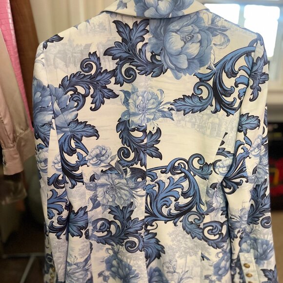 Alice + Olivia BREANN FITTED BLAZER - Picture 2 of 2